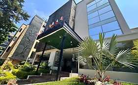 Greenview Medellin By St Hoteles